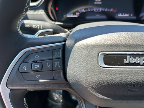 New 2026 Jeep Grand Cherokee L Limited AWD/4WD image 25