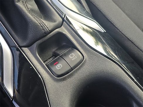 Used 2022 Toyota Corolla LE image 24