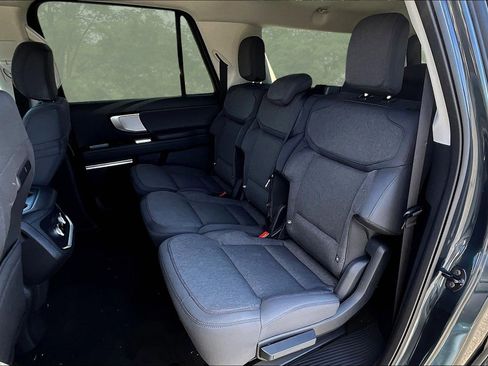 New 2025 Ford Expedition Max Active image 10