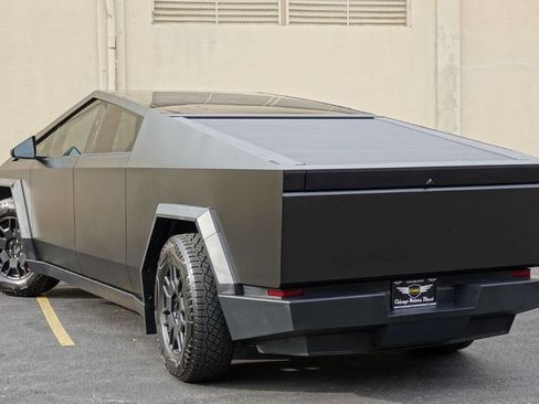 Used 2024 Tesla Cybertruck AWD Crew Cab image 13