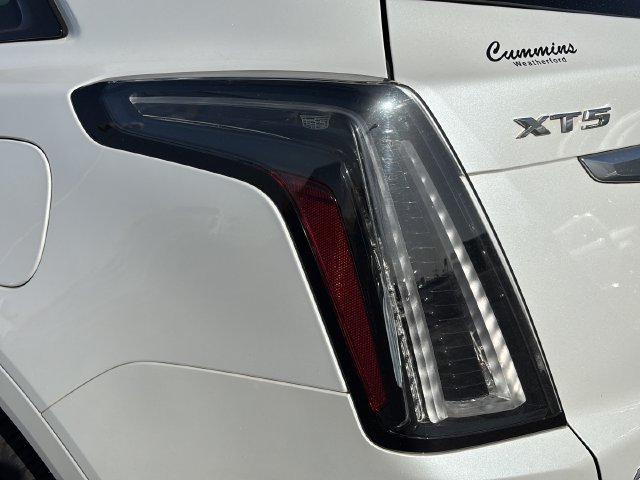 Used 2023 Cadillac XT5 Sportv w/ Technology Package AWD/4WD image 11