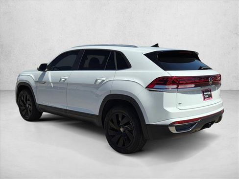 Used 2024 Volkswagen Atlas Cross Sport SE w/ Panoramic Sunroof Package AWD/4WD image 8