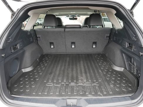 Certified 2025 Subaru Outback Limited image 18