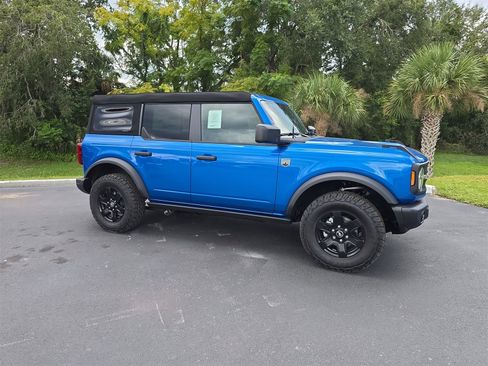 New 2025 Ford Bronco Big Bend w/ Black Diamond Package image 2