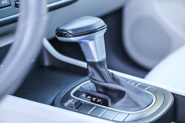 Certified 2024 Hyundai Kona SEL FWD image 25