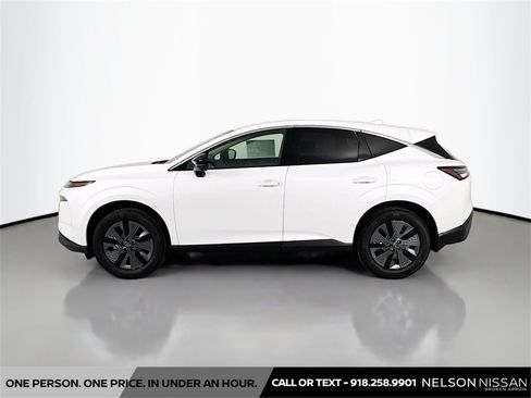 New 2025 Nissan Murano SL image 8
