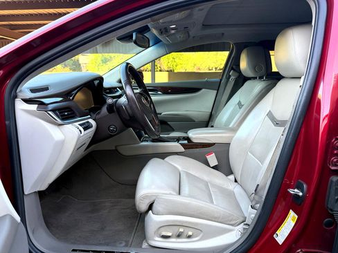 Used 2013 Cadillac XTS Platinum image 9