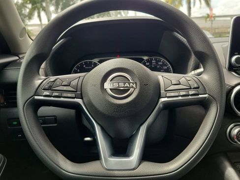 Used 2024 Nissan Sentra SV FWD image 14