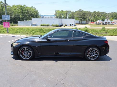 Used 2017 INFINITI Q60 Red Sport 400 RWD image 8