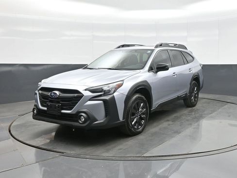 Used 2025 Subaru Outback Onyx Edition XT image 3