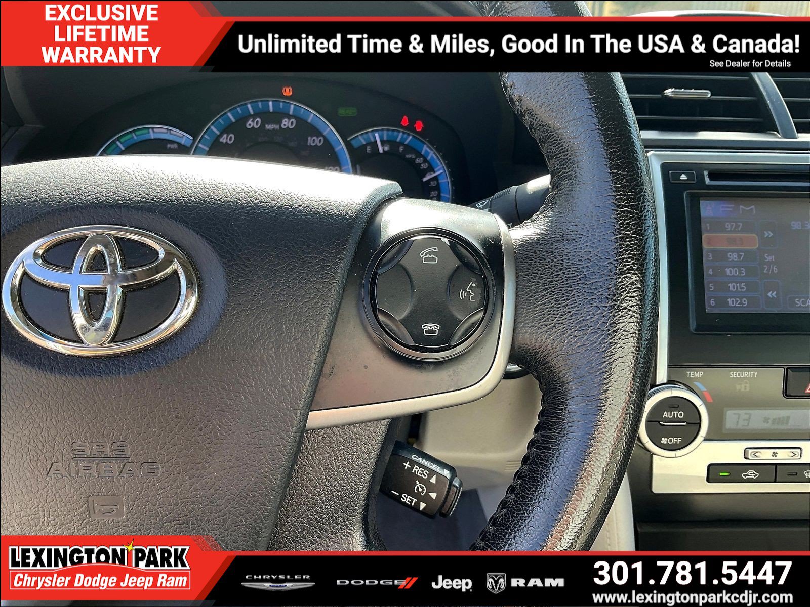 Used 2012 Toyota Camry XLE w/ Leather Pkg FWD image 12