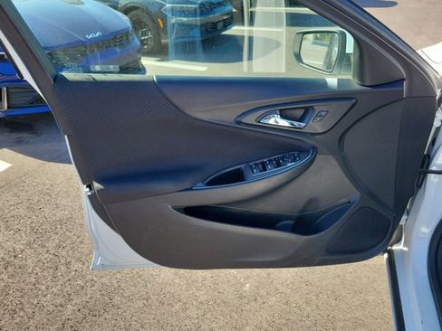Used 2021 Chevrolet Malibu LT FWD image 10