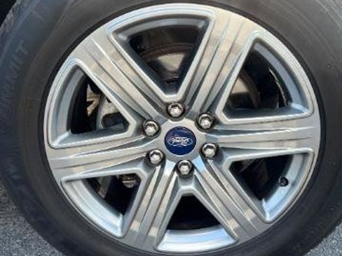 Used 2018 Ford F150 XLT w/ Equipment Group 302A Luxury AWD/4WD image 65