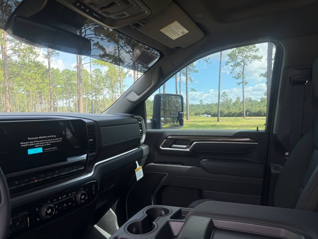 New 2026 Chevrolet Silverado 2500 LT w/ All Star Edition AWD/4WD image 15