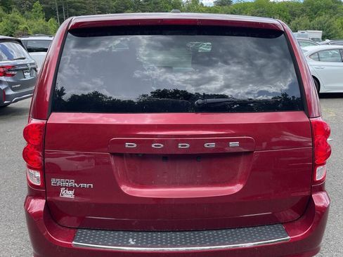Used 2014 Dodge Grand Caravan SE w/ Quick Order Package 29E SE FWD image 4