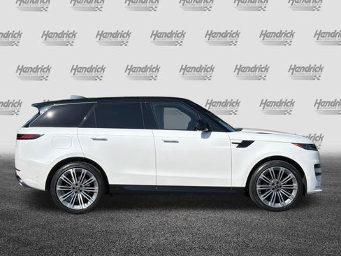 Used 2024 Land Rover Range Rover Sport Dynamic SE AWD/4WD image 3