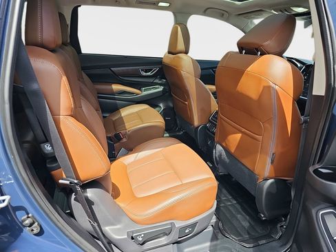 Used 2023 Subaru Ascent Touring AWD/4WD image 12