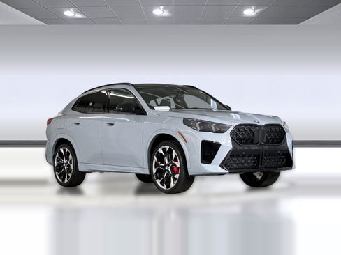 New 2026 BMW X2 xDrive28i w/ Technology Package AWD/4WD image 7