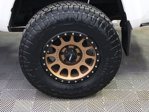 Used 2017 Toyota Tacoma TRD Sport w/ Tow Package (A/T) image 20