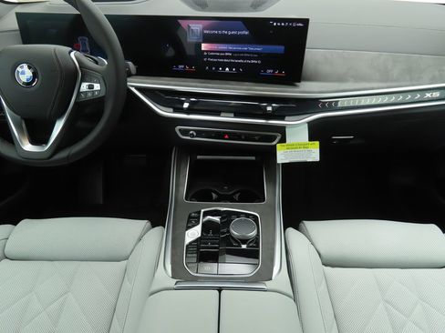 New 2026 BMW X5 sDrive40i w/ Premium Package image 13