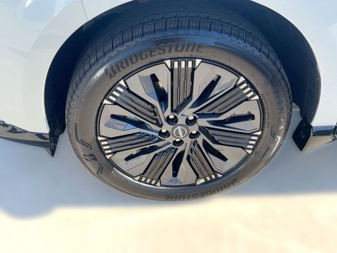 New 2026 Nissan Murano Platinum w/ Cargo Package AWD/4WD image 12