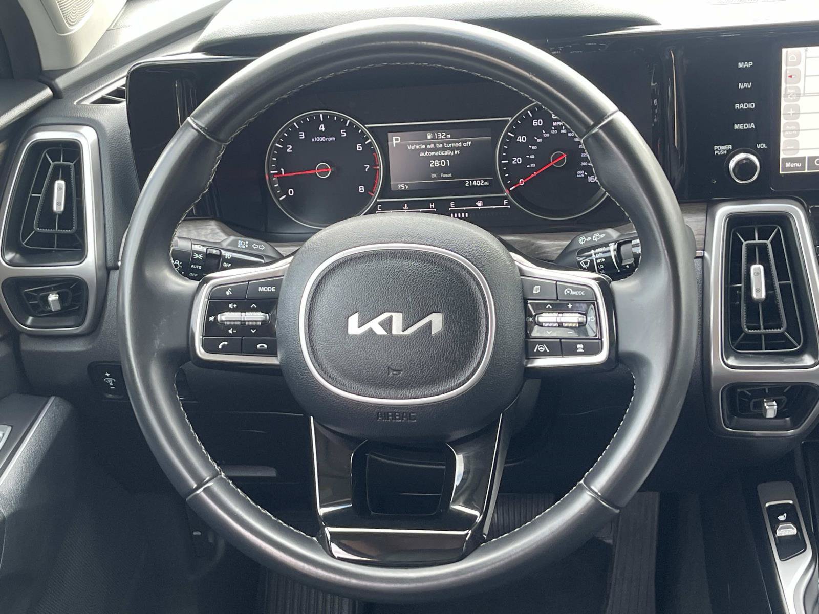 Used 2023 Kia Sorento EX w/ Panoramic Sunroof Package FWD image 8
