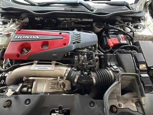 Used 2019 Honda Civic Type R image 25