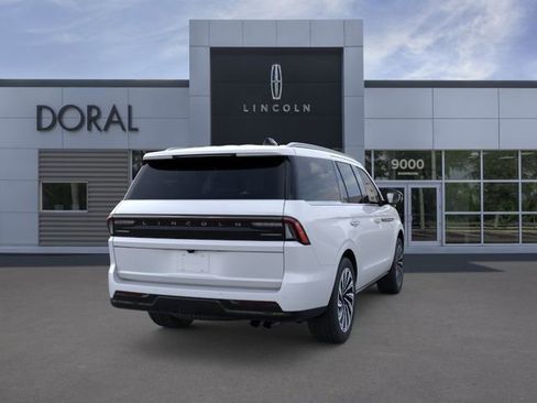 New 2025 Lincoln Navigator Black Label AWD/4WD image 8