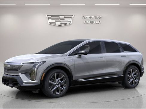New 2026 Cadillac Optiq Luxury 1 w/ LPO, Floor Liner Package AWD/4WD image 5