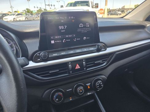 Used 2022 Kia Forte LXS FWD image 16