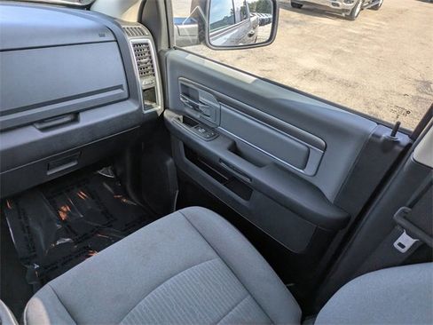Used 2024 RAM 1500 Classic SLT image 16