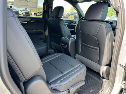 New 2025 GMC Acadia Elevation w/ Elevation Premium Package image 28