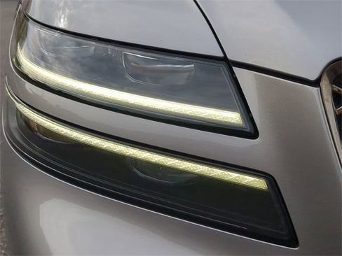 Used 2023 Genesis G80 2.5T w/ Sport Prestige Package image 9