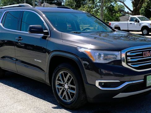 Used 2019 GMC Acadia SLT AWD/4WD image 8