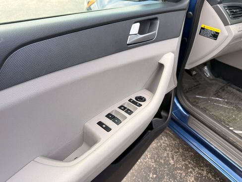Used 2017 Hyundai Sonata SE FWD image 8