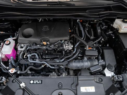 Used 2025 Toyota Sienna XLE FWD image 22