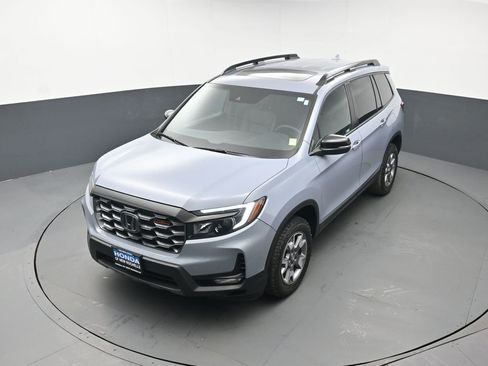 Used 2023 Honda Passport TrailSport image 37