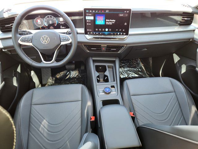 New 2026 Volkswagen Tiguan SE AWD/4WD image 24