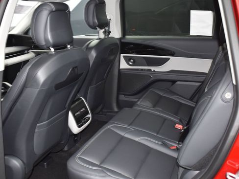 New 2025 Lincoln Nautilus Premier w/ Equipment Group 102A image 10