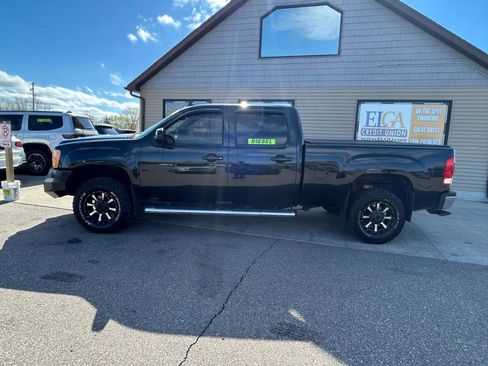 Used 2010 GMC Sierra 2500 SLT w/ SLT Convenience Package AWD/4WD image 8