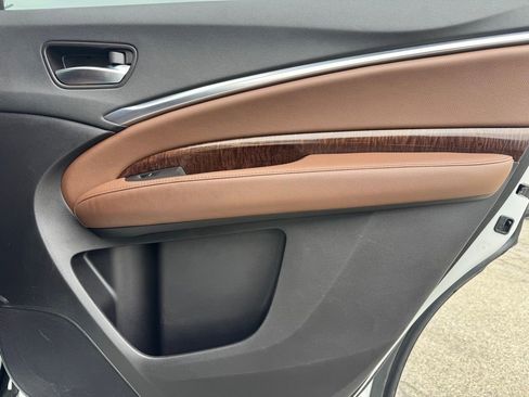 Used 2018 Acura MDX SH-AWD w/ Technology Package image 29