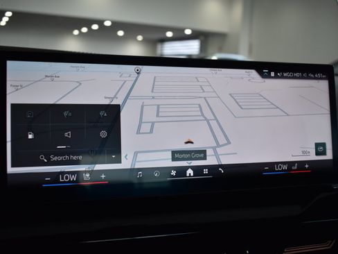 Used 2024 BMW 530i xDrive image 16