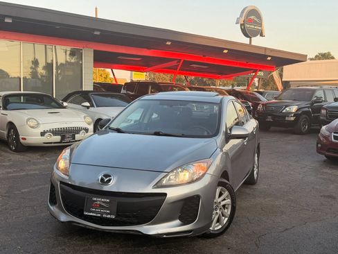 Used 2013 MAZDA MAZDA3 i Touring FWD image 1
