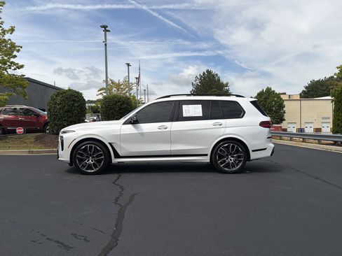 Used 2024 BMW X7 M60i w/ Executive Package AWD/4WD image 16