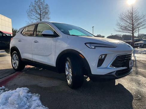 Used 2025 Buick Encore GX Preferred image 5