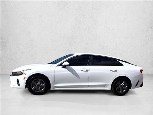 Used 2023 Kia K5 LXS FWD image 2