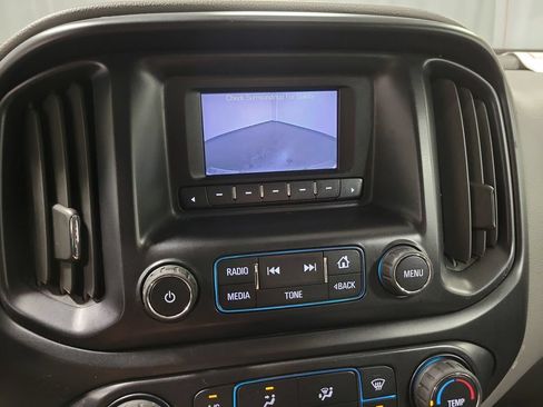 Used 2015 Chevrolet Colorado W/T RWD image 21