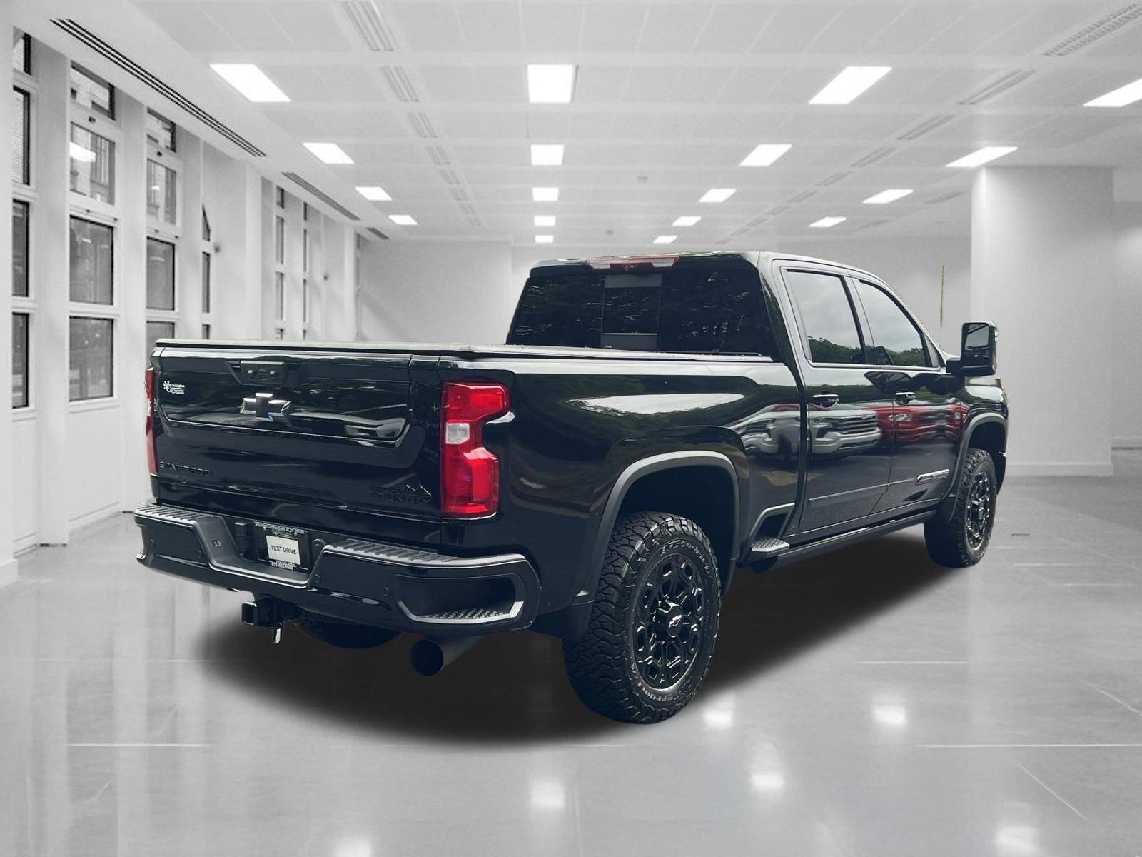 Certified 2024 Chevrolet Silverado 2500 High Country w/ High Country Premium Package AWD/4WD image 5