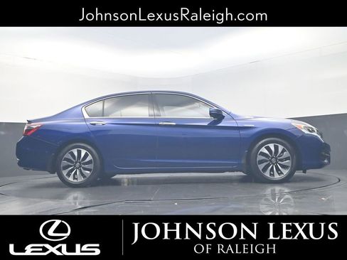 Used 2017 Honda Accord Hybrid Sedan image 21