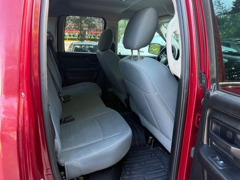 Used 2015 RAM 1500 Express AWD/4WD image 18